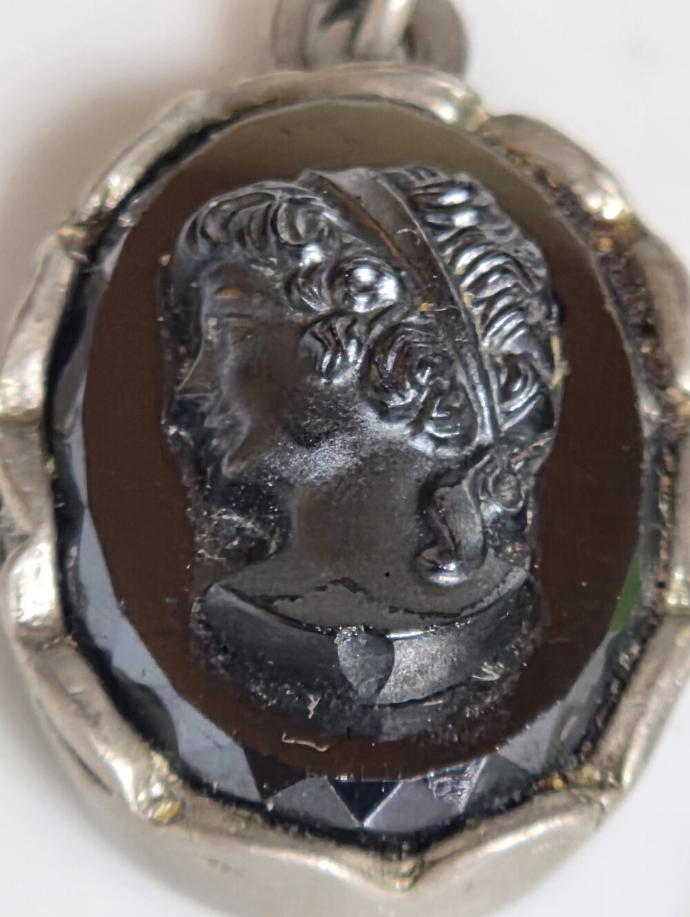 Black Left-facing Cameo Pendant with Carved Profile